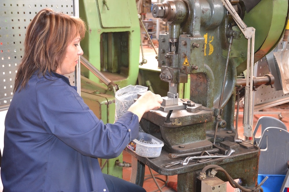 Filame productieteam in de fabriek te Nijvel